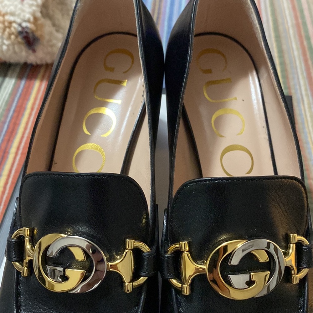 Authentic Gucci Heels - Picture 6 of 7